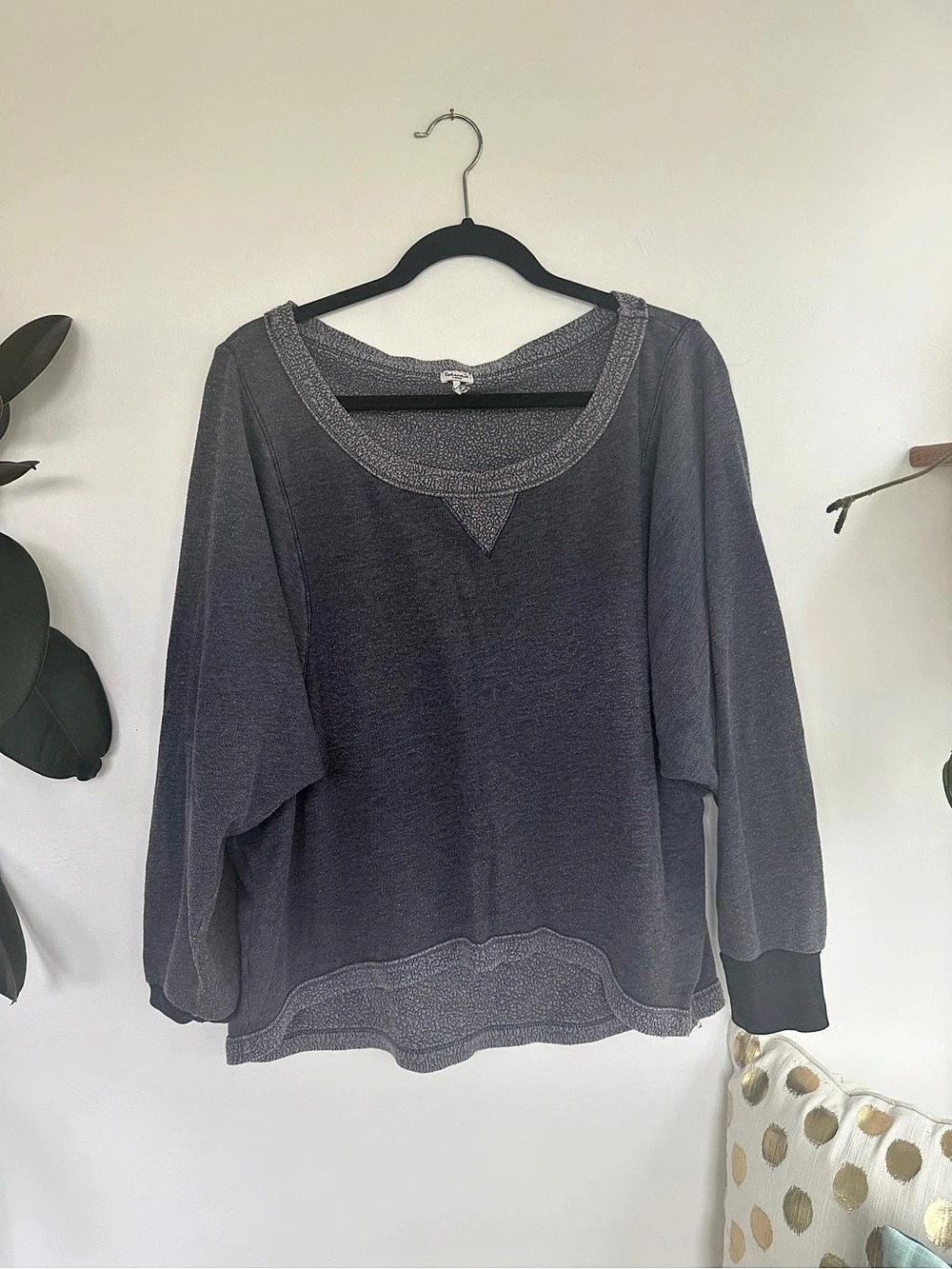 Splendid blue Long Sleeve sweatshirt Top Like New